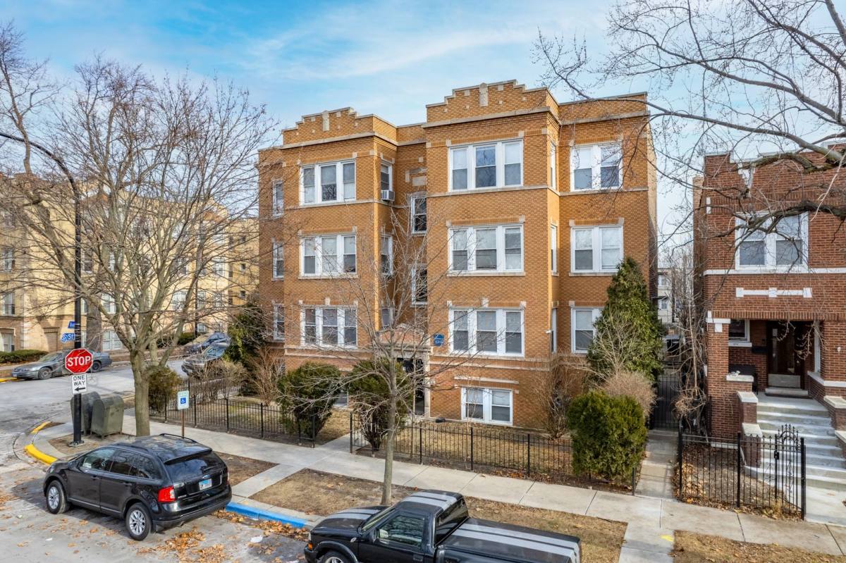 Apartment for rent at 5041 W 18th St #13, Cicero, IL 60804
