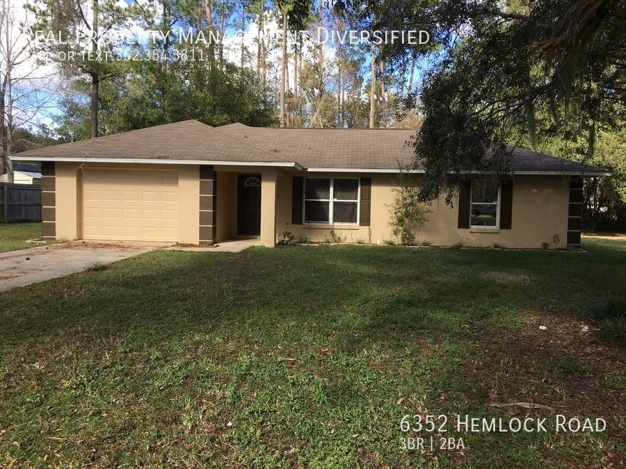 House for rent at 6352 Hemlock Rd, Ocala, FL 34472