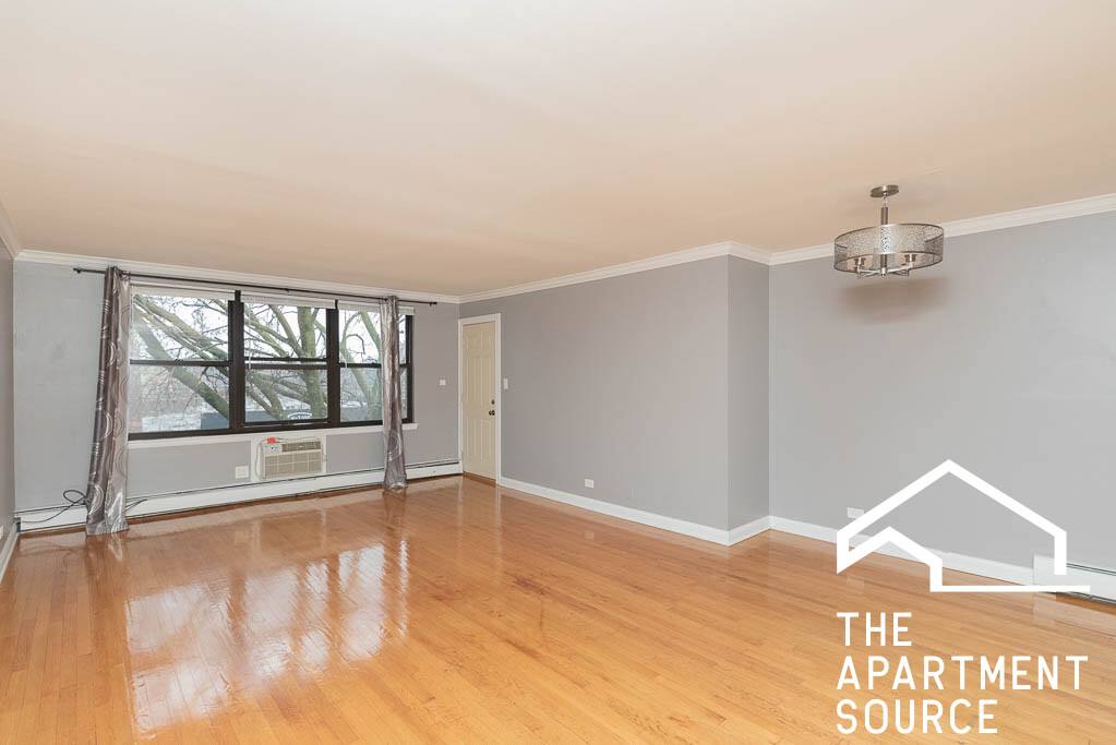 Condo for rent at 1600 W Jarvis Ave #3B, Chicago, IL 60626