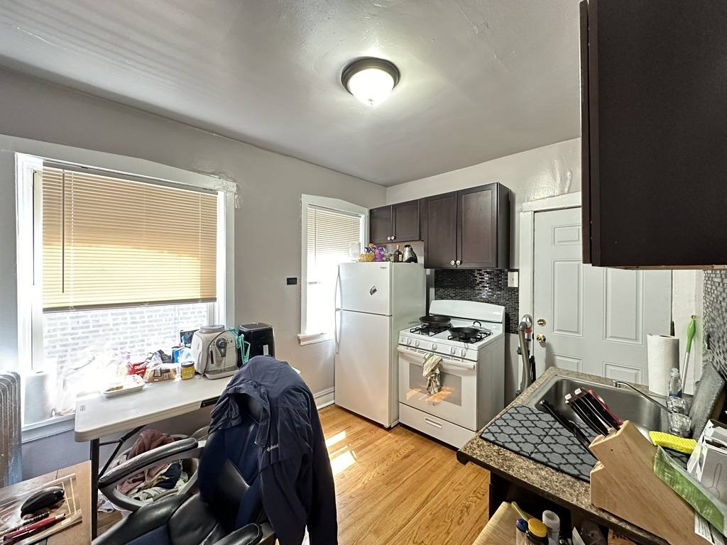Apartment for rent at 4027 Melrose #N4, Chicago, IL 60641