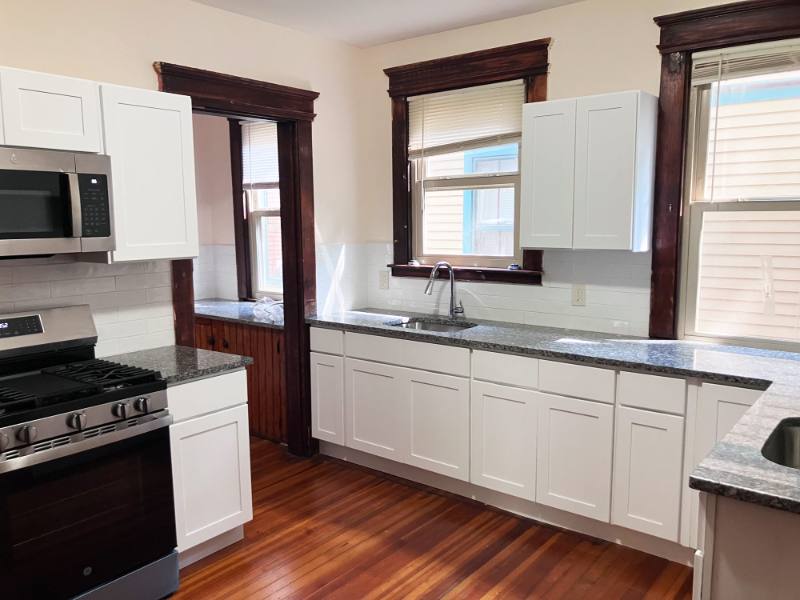 Apartment for rent at 178 Ellsworth Ave #1, New Haven, CT 06511