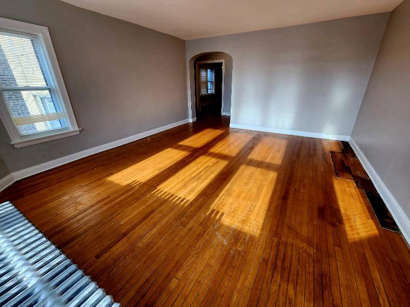 Apartment for rent at 6235 Claremont Ave #3, Chicago, IL 60659