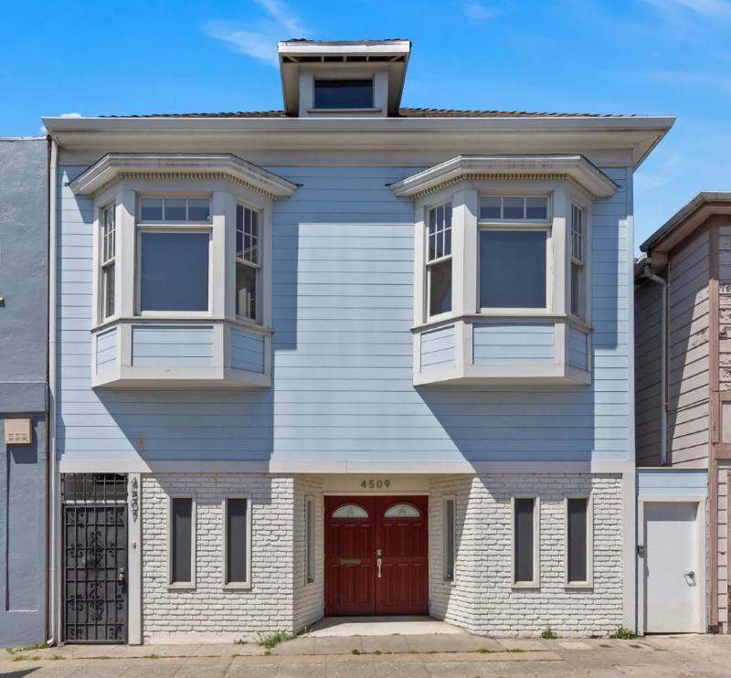 Apartment for rent at 4507 Martin Luther King Jr Way, Oakland, CA 94609