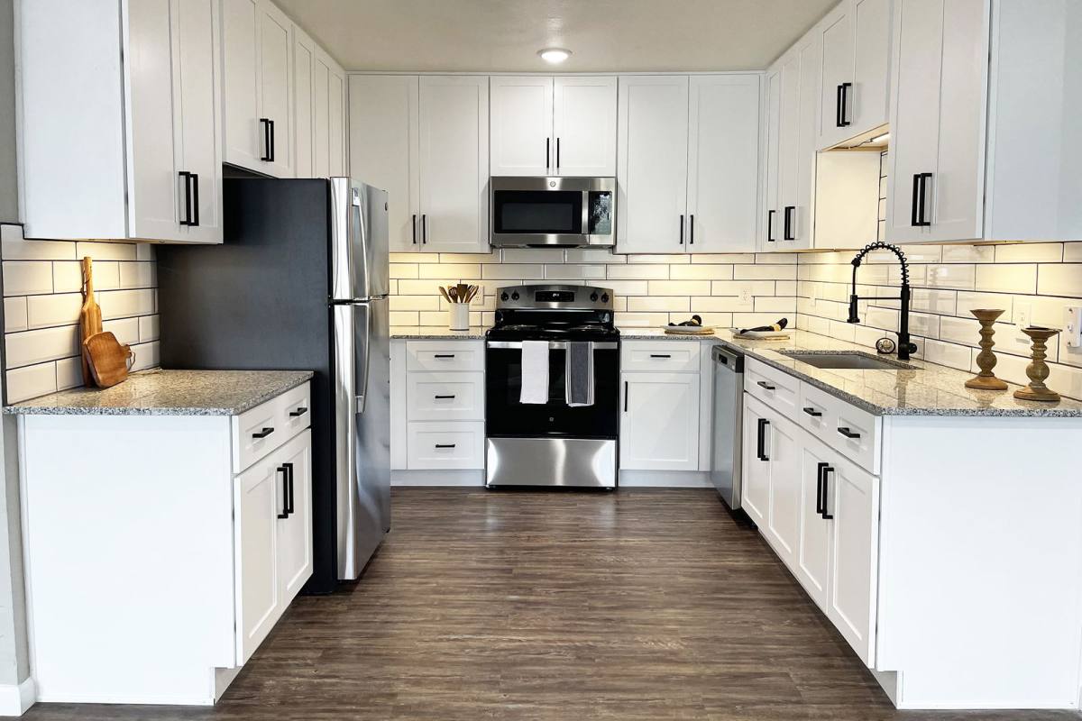 Apartment for rent at 1201 E Old Settlers Blvd, Round Rock, TX 78664