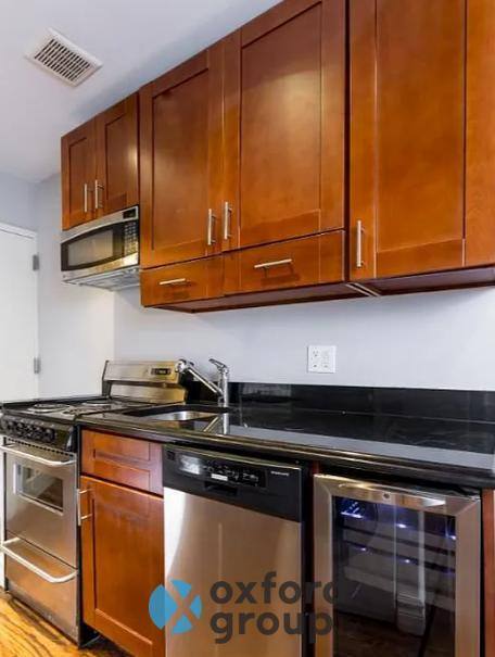 Apartment for rent at 413 E 13th St #2E, New York, NY 10003