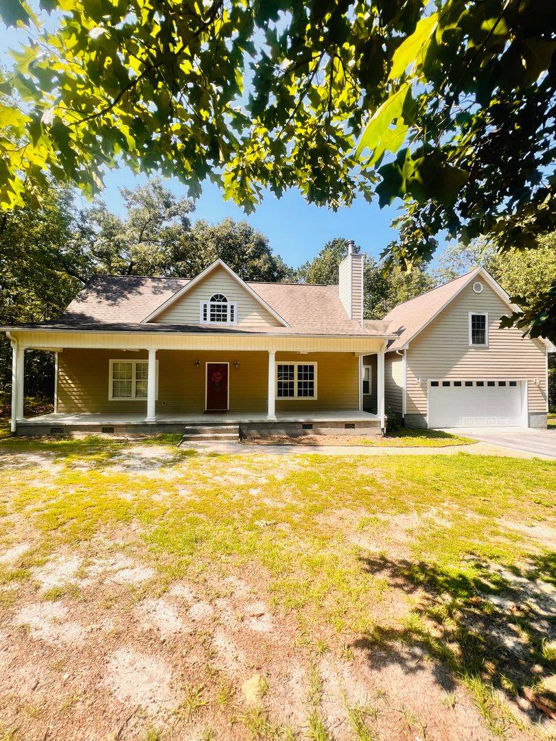 House for rent at 5 Circle Dr, Eastover, SC 29044