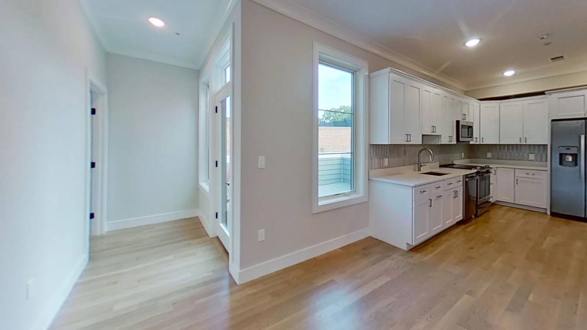 Townhouse for rent at 106 Warren St, Brighton, MA 02135