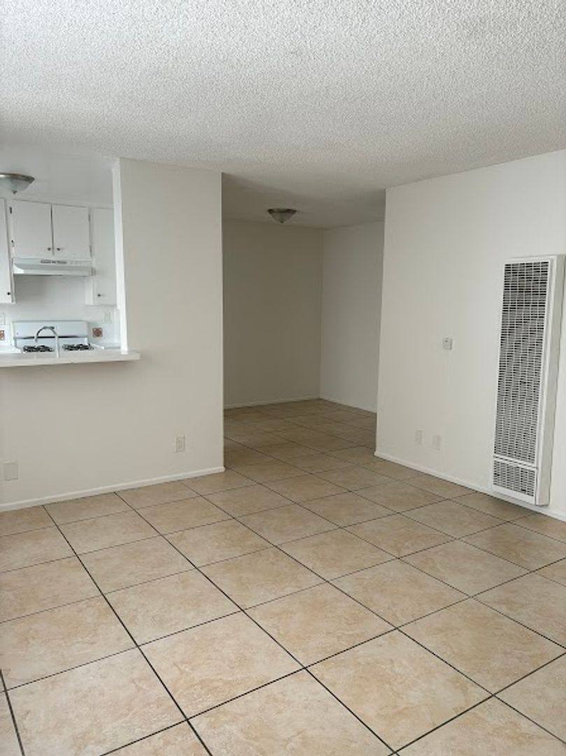 Apartment for rent at 1088 Alamitos Ave, Long Beach, CA 90813