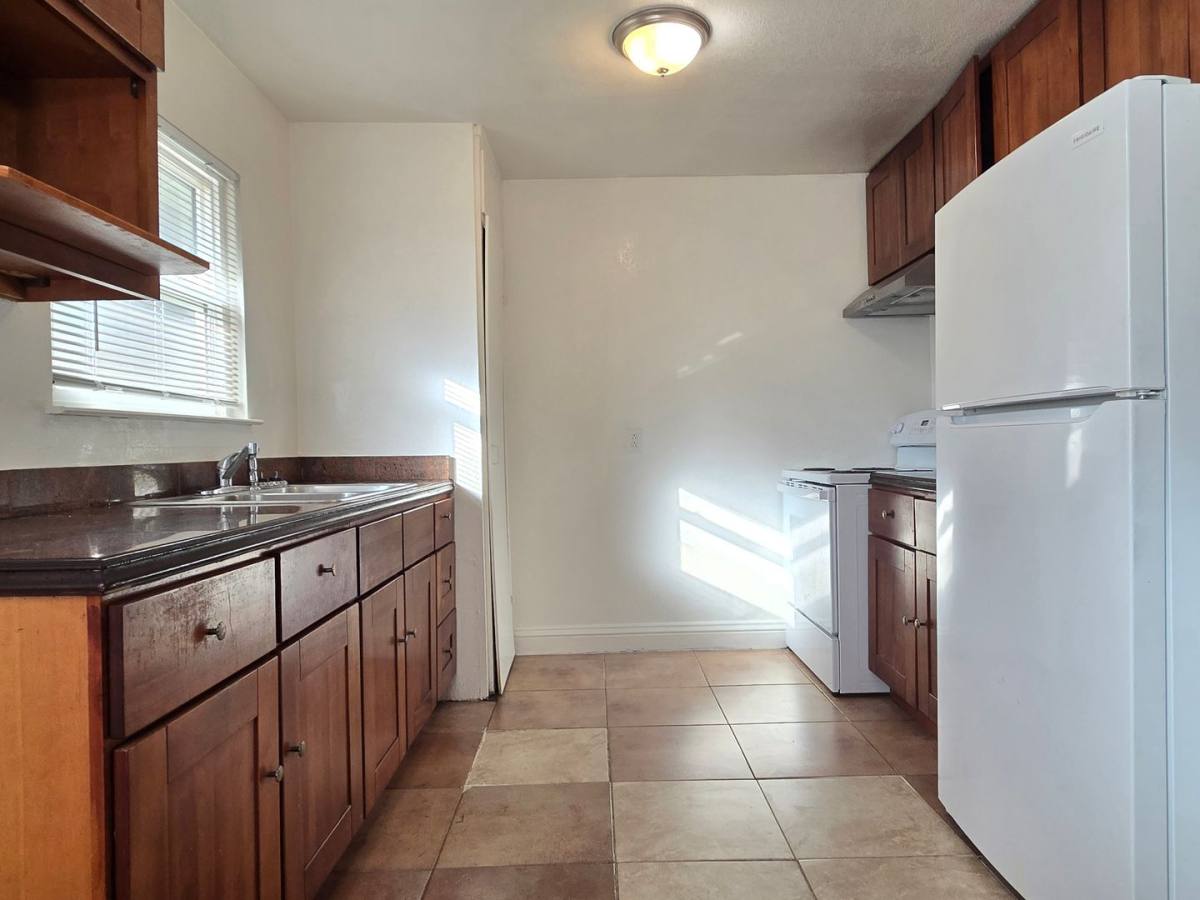 Apartment for rent at 132 S 22nd St, San Jose, CA 95116