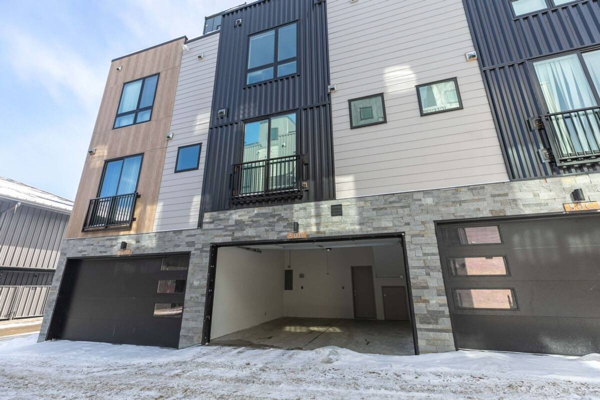 Townhouse for rent at 50B W 3rd St, Silverthorne, CO 80498