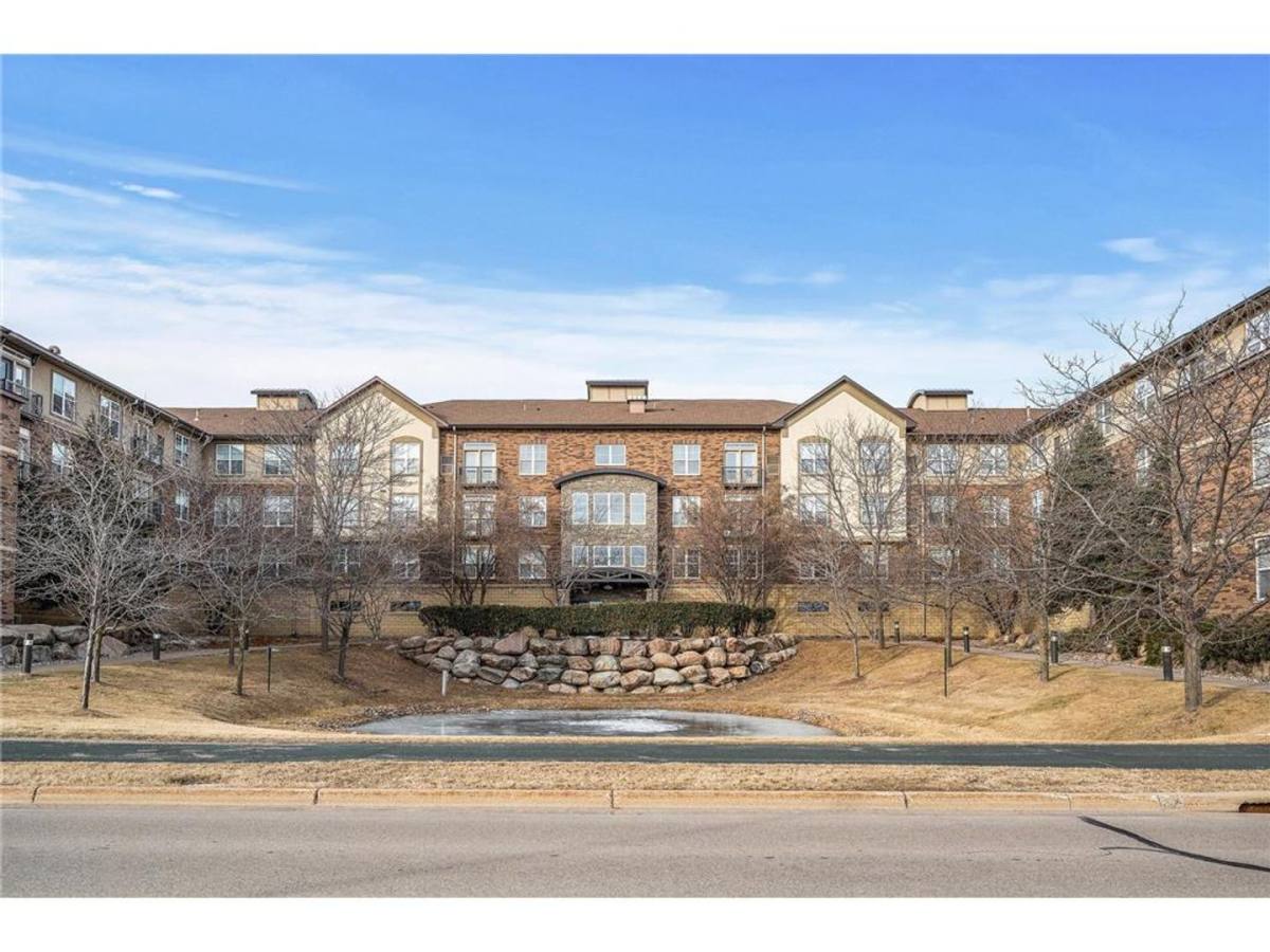 Condo for rent at 13570 Technology Dr, Minneapolis, MN 55443