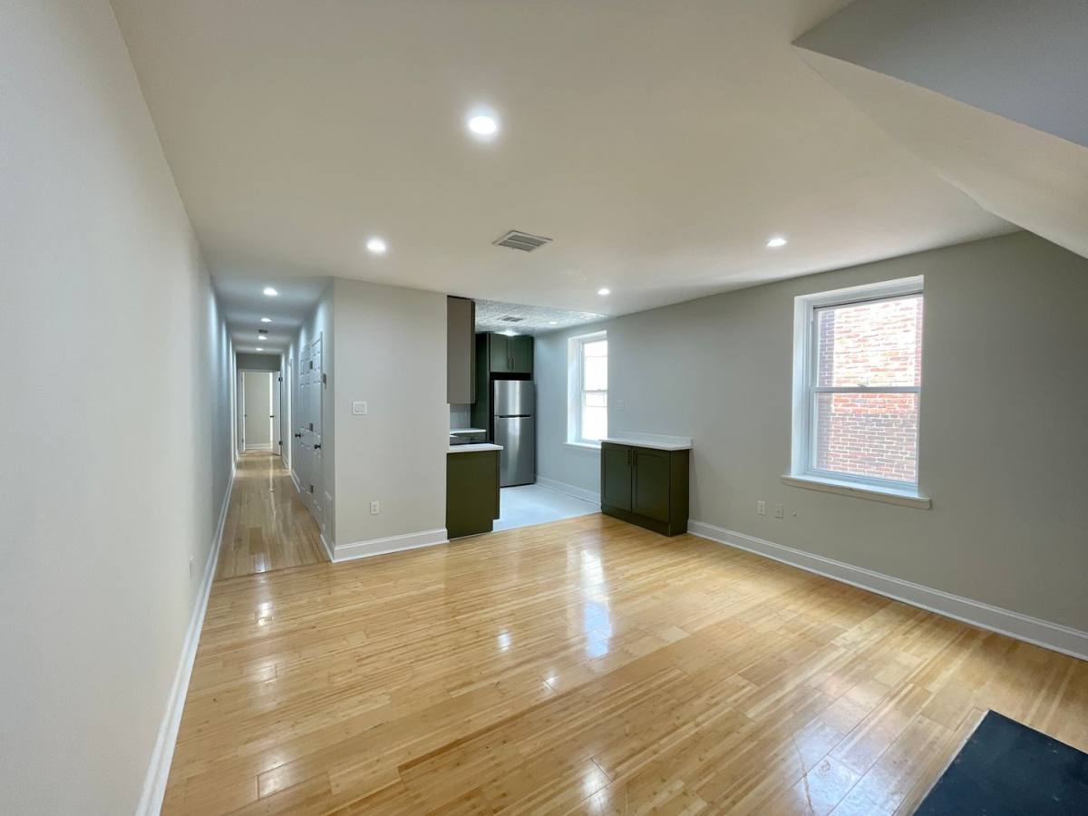 Apartment for rent at 614 S 3rd St, Philadelphia, PA 19147