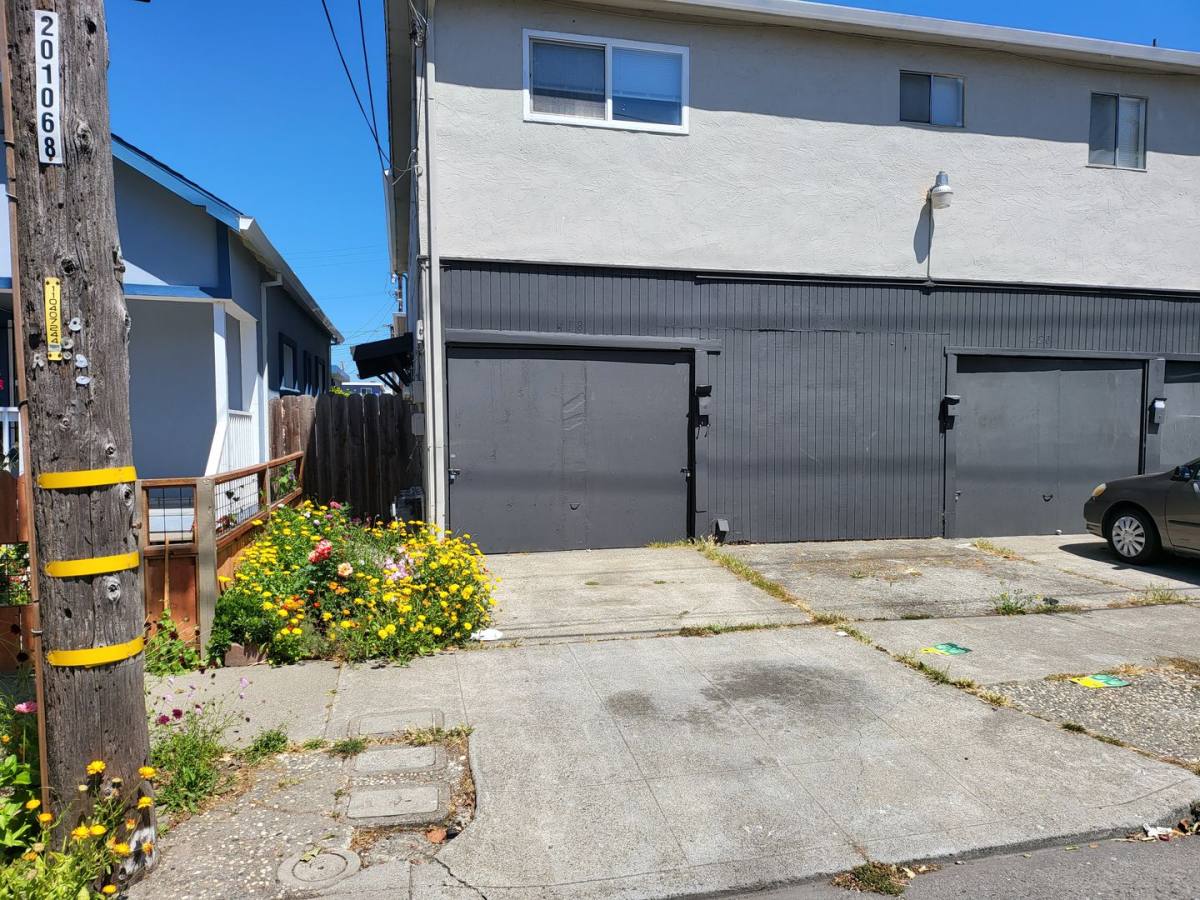 Apartment for rent at 418 C St, Richmond, CA 94801