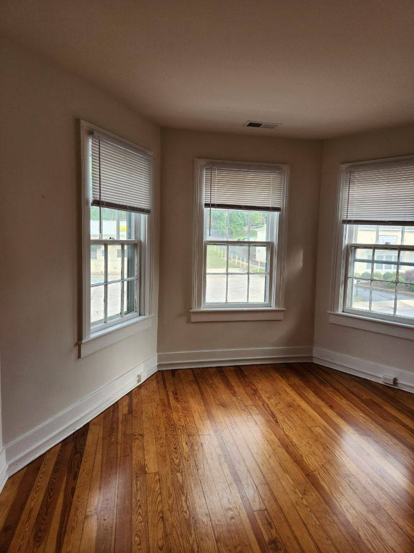 Apartment for rent at 931 N Augusta St, Staunton, VA 24401