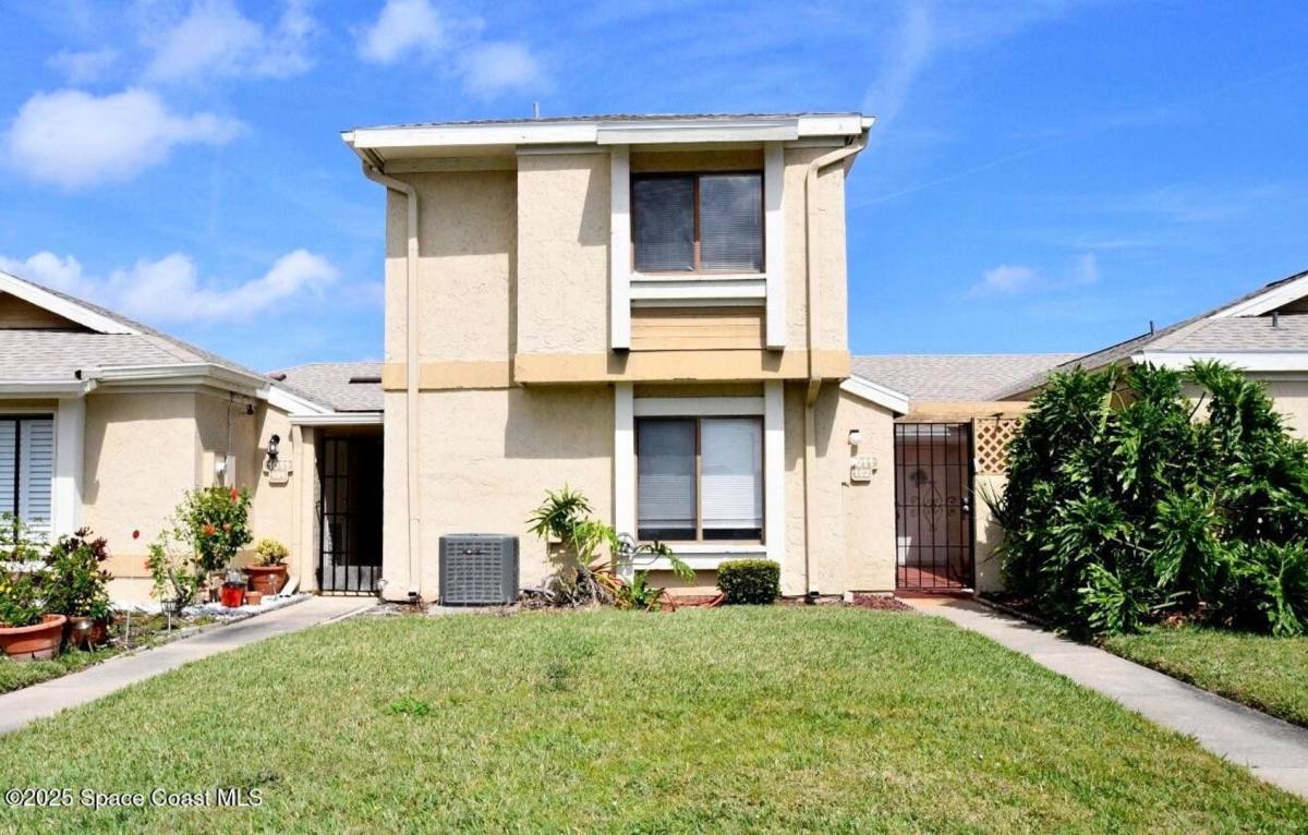 Townhouse for rent at 1011 Abada Court NE, Palm Bay, FL 32905