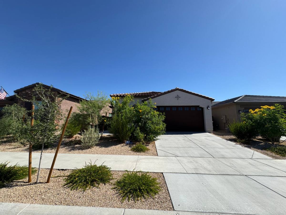 House for rent at 2048 W Sienna Bouquet Place, Phoenix, AZ 85085