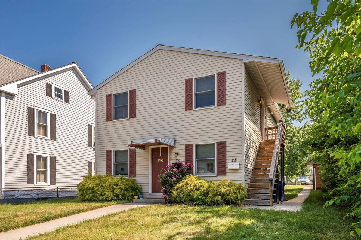 Apartment for rent at 30 W Wilson Blvd, Hagerstown, MD 21740