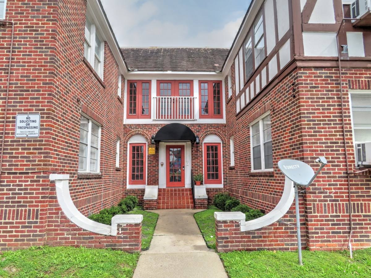 3920 Fannin St, Houston, TX 77004