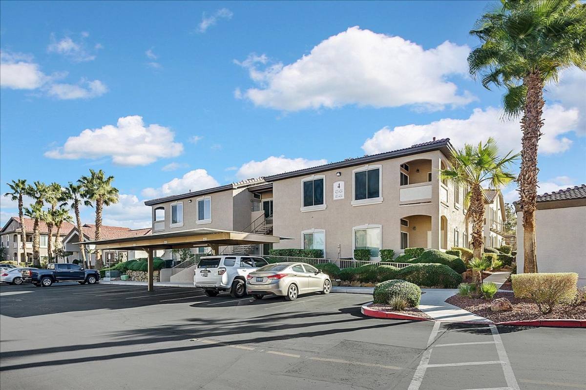 Condo for rent at 2305 Horizon Ridge Parkway, Henderson, NV 89052