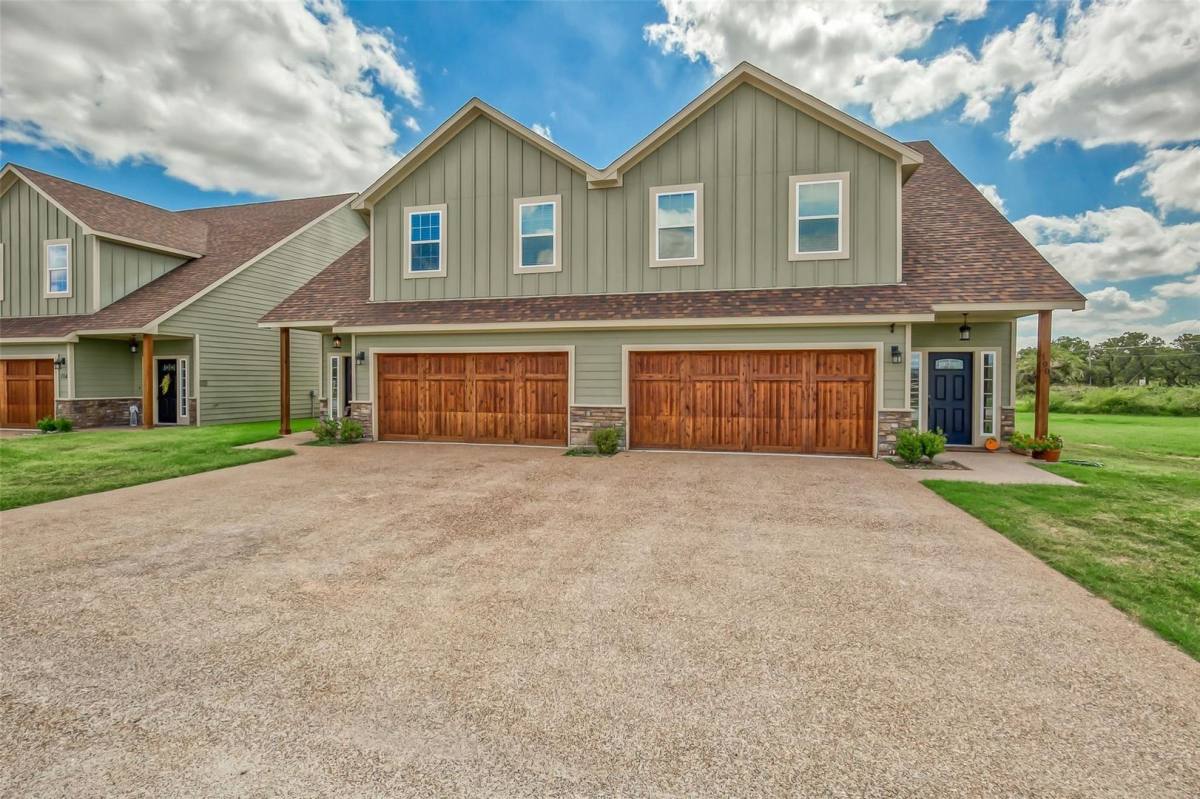 Apartment for rent at 140 - 146 Eagle Meadow Dr, Weatherford, TX 76087