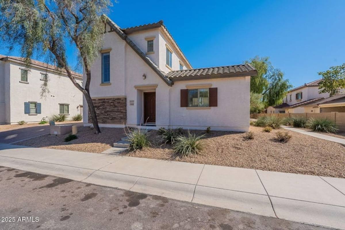 House for rent at 10325 W Sands Dr, Peoria, AZ 85383
