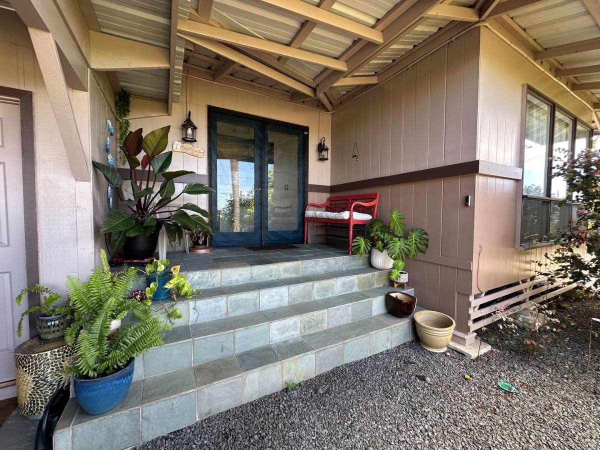House for rent at 95 Hanohano St, Hilo, HI 96720