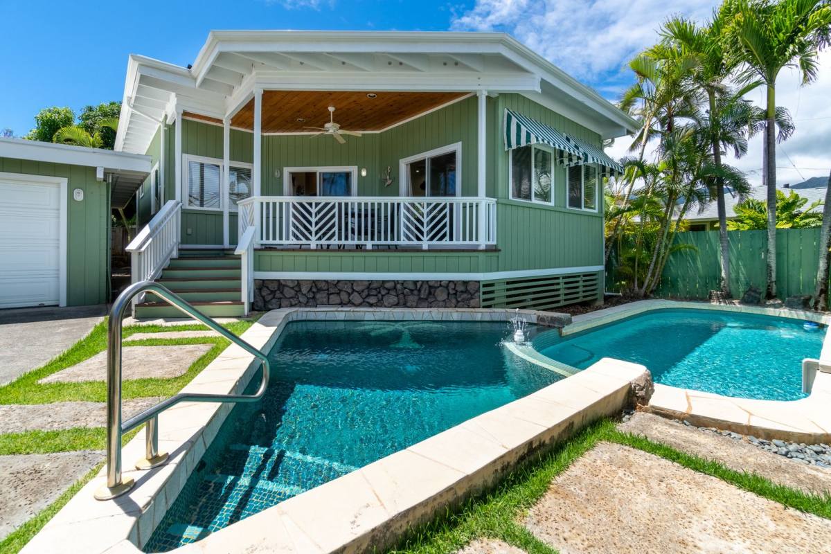 House for rent at 1087 Keolu Dr, Kailua, HI 96734