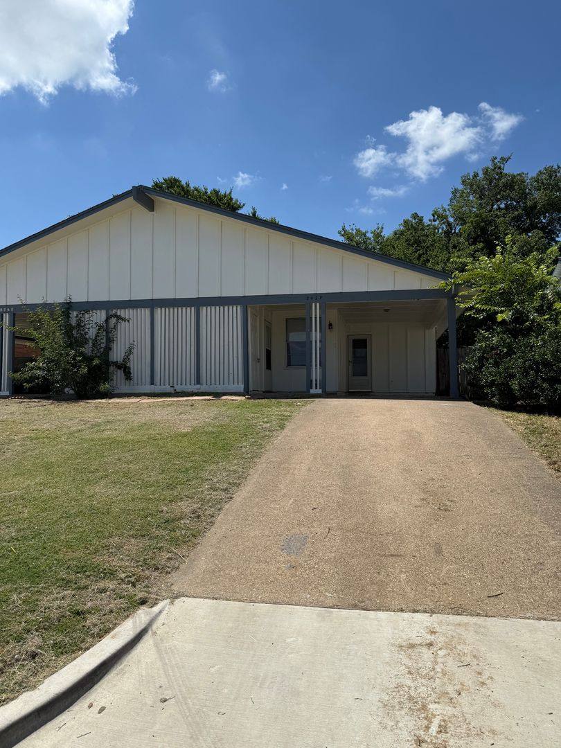House for rent at 2427 January Lane, Grand Prairie, TX 75050