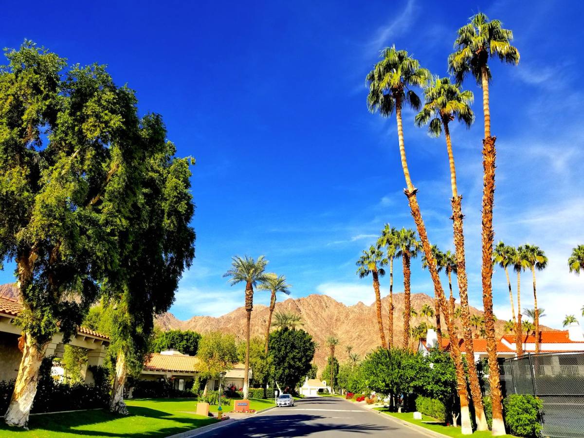 Apartment for rent at 76993 Calle Mazatlan, La Quinta, CA 92253