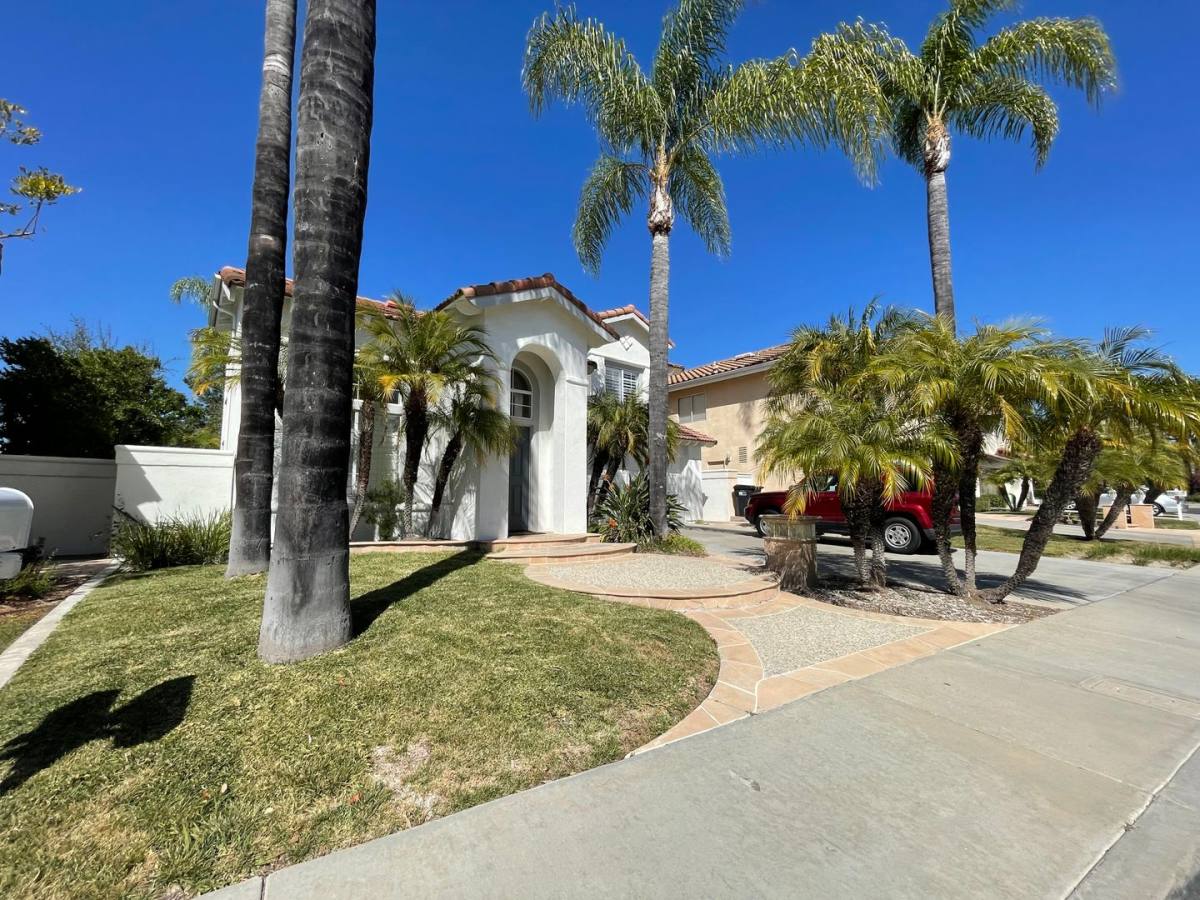 House for rent at 25931 Monte Royale Dr, Mission Viejo, CA 92692