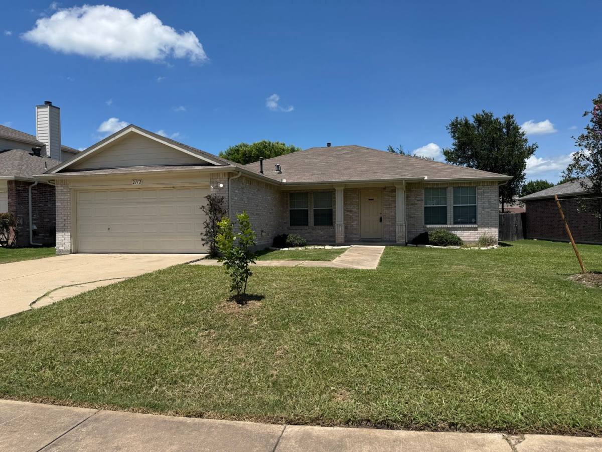 House for rent at 2112 Chisolm Trail, Forney, TX 75126