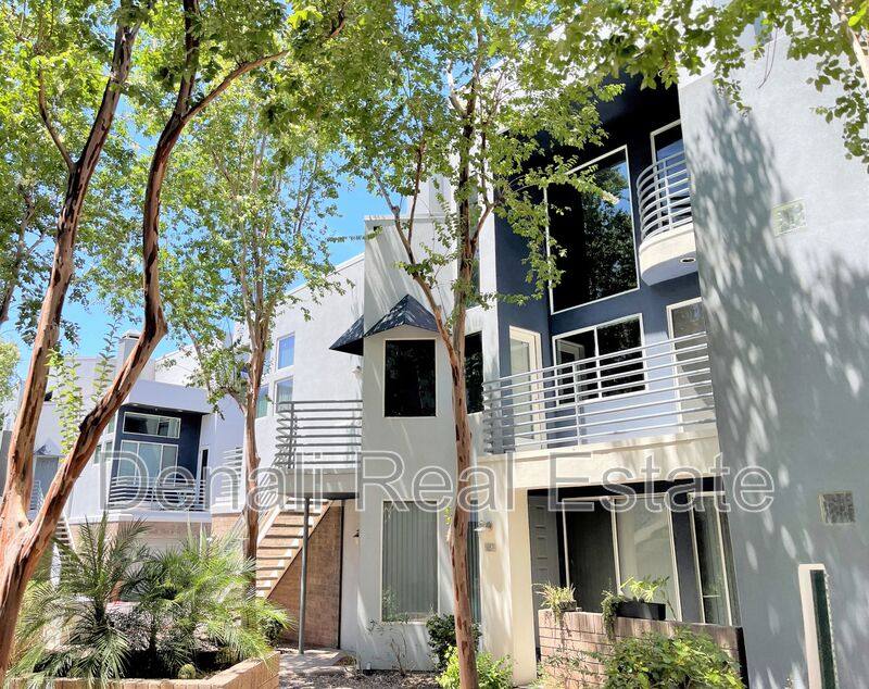 Townhouse for rent at 3633 N 3rd Ave #2056, Phoenix, AZ 85013
