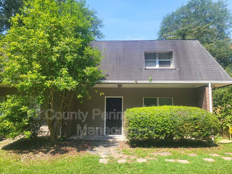 Townhouse for rent at 8686 N Anna Way, Douglasville, GA 30134