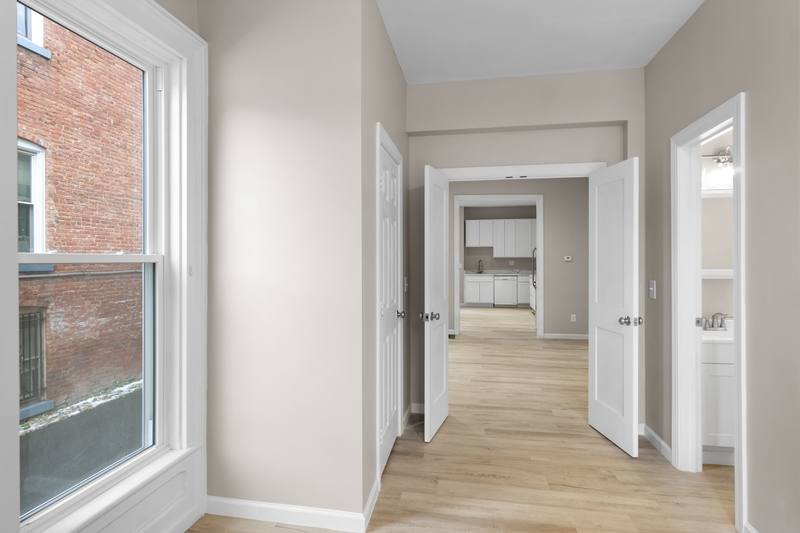 Apartment for rent at 1105 E Genesee St #1, Syracuse, NY 13210