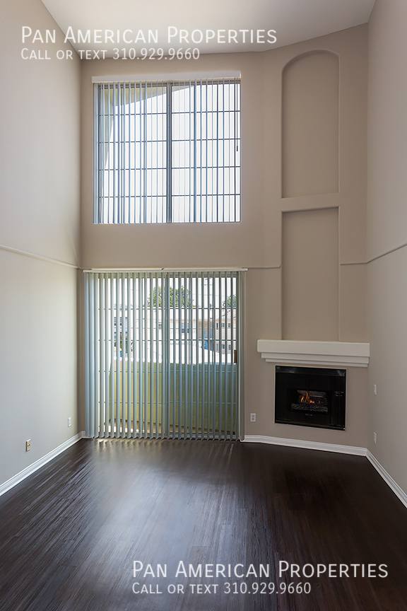Apartment for rent at 6925 Kittyhawk #D101, Los Angeles, CA 90045