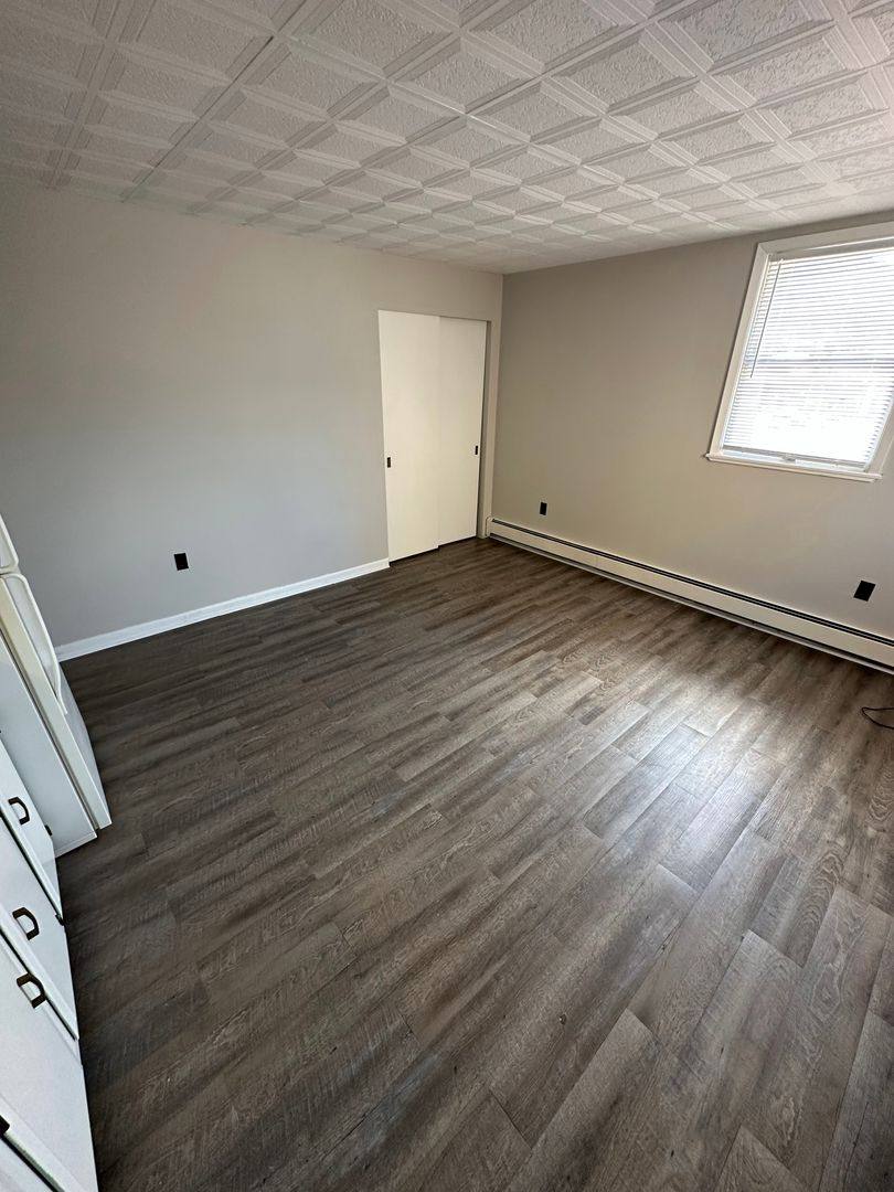 Apartment for rent at 26 W 11th St, Tyrone, PA 16686