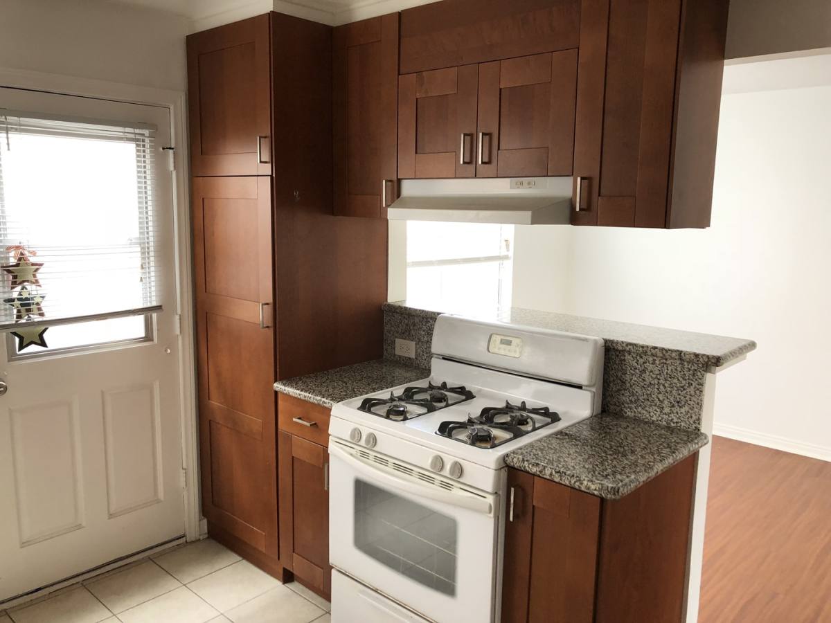 Apartment for rent at 1437 12th St, Manhattan Beach, CA 90266