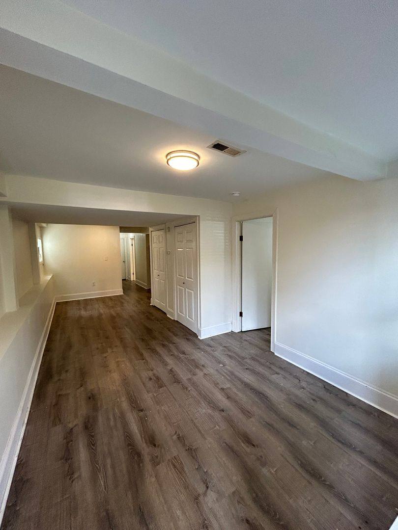 Apartment for rent at 1505 W Huron St #G, Chicago, IL 60642