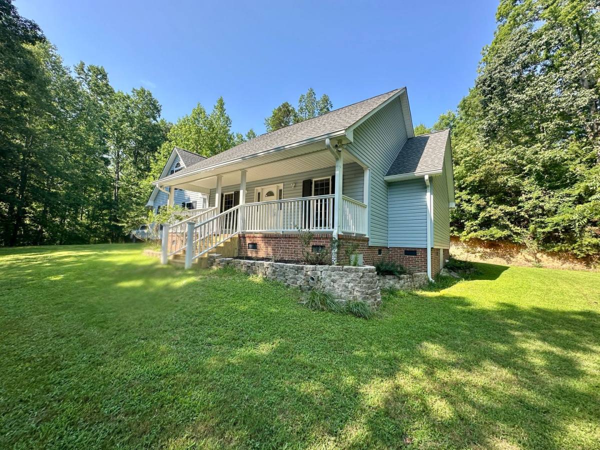 House for rent at 120 Pin Du Lac Dr, Central, SC 29630