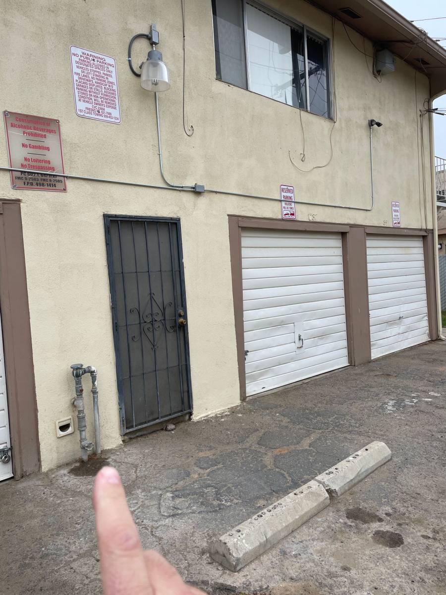 Apartment for rent at 583 - 587 E Barstow, Fresno, CA 93710
