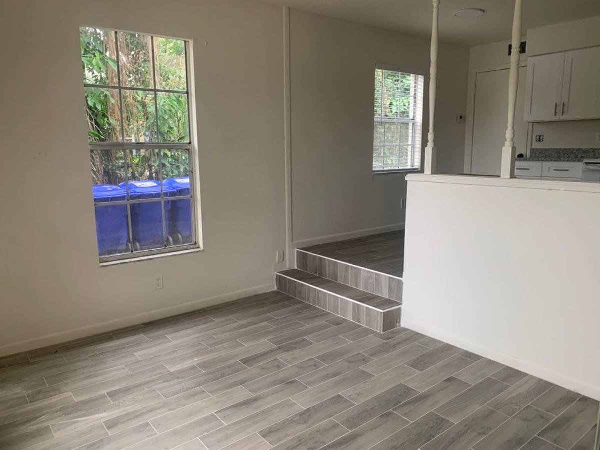 Apartment for rent at 827 S Ingraham Ave, Lakeland, FL 33801