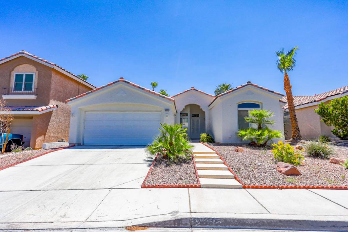 House for rent at 9321 Spruce Mountain Way, Las Vegas, NV 89134