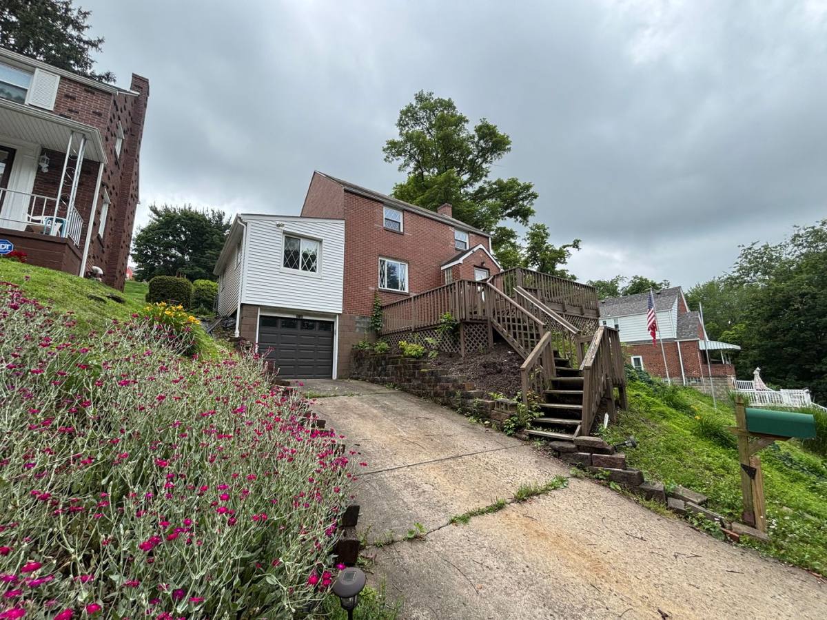 House for rent at 5720 Front St, Verona, PA 15147