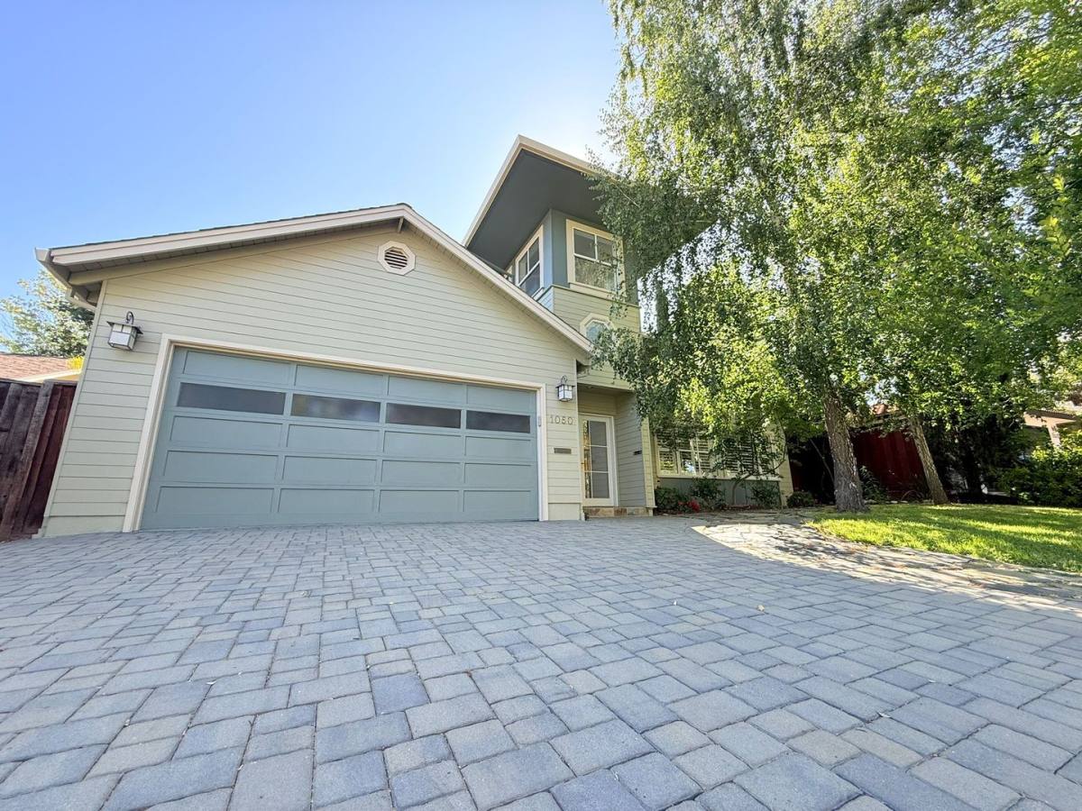 House for rent at 1050 Connecticut Dr, Redwood City, CA 94061