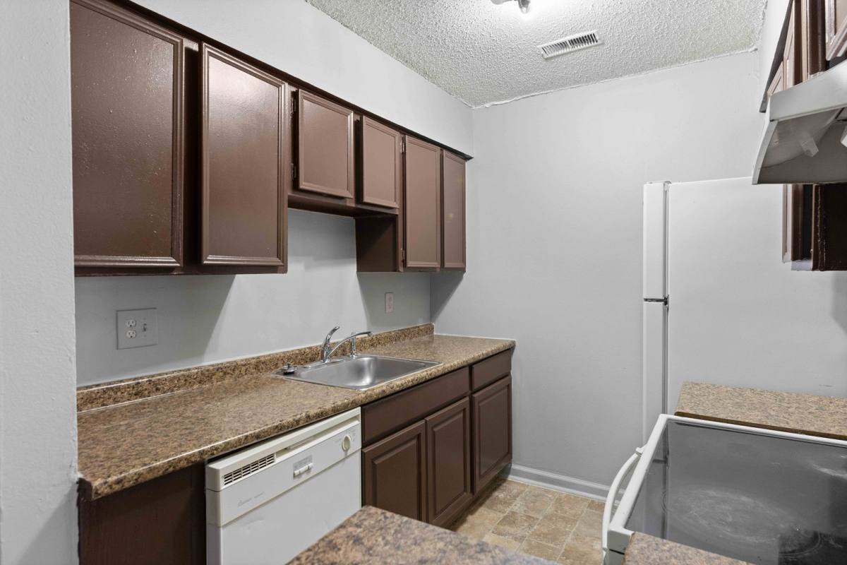 Apartment for rent at 3718 SE 14th St, Des Moines, IA 50320