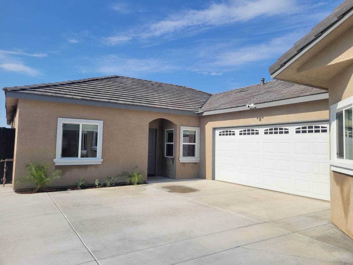 Apartment for rent at 8501 Grandy St, Bakersfield, CA 93314