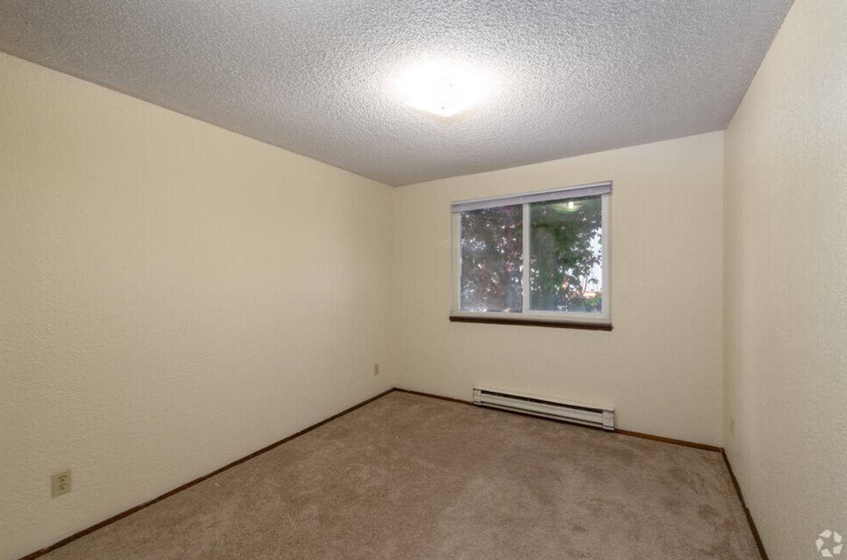 Apartment for rent at 4240 8th Ave NE, Seattle, WA 98105