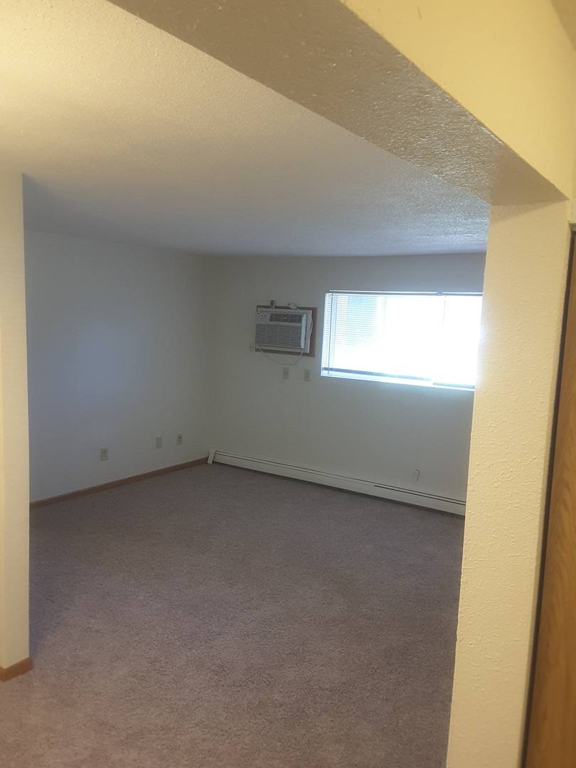 Apartment for rent at 250 21st St N W, Owatonna, MN 55060