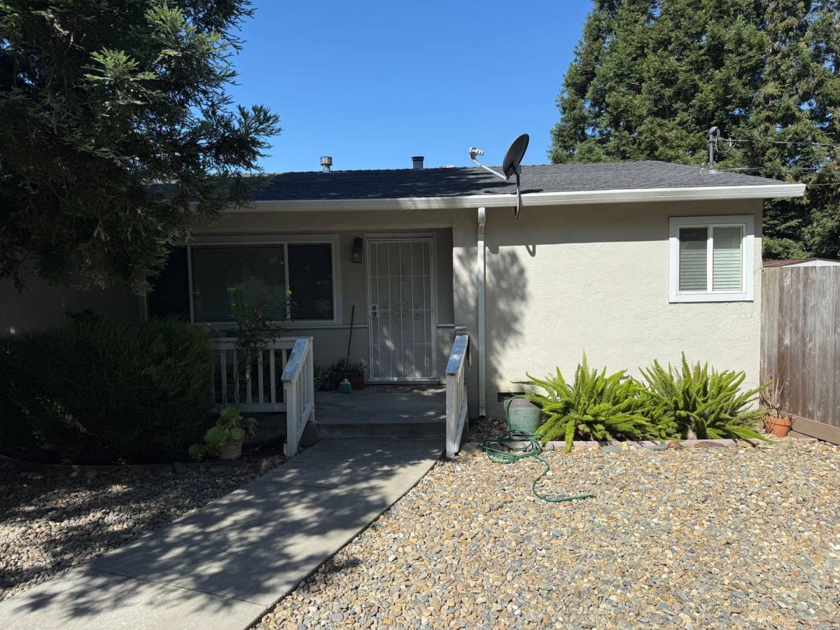 House for rent at 1887 Farm Bureau Rd, Concord, CA 94519
