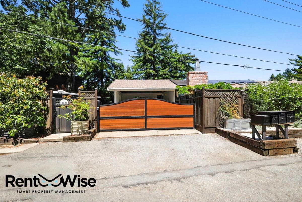 Condo for rent at 14826 Skyline Blvd, Redwood City, CA 94062